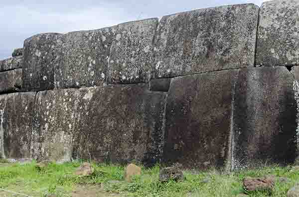 204 - Chile - isla de Rapa Nui o Pascua - Vinapu - Ahu Tahira